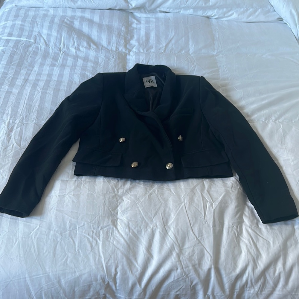 Zara Black Gold Button Crop Blazer